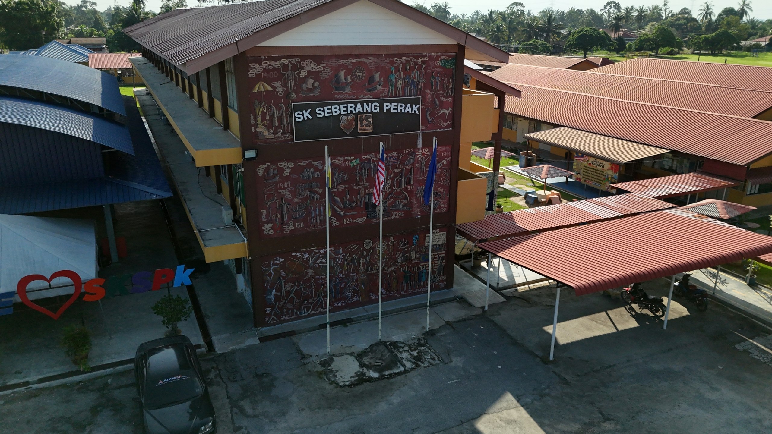 Bangunan SK Seberang Perak